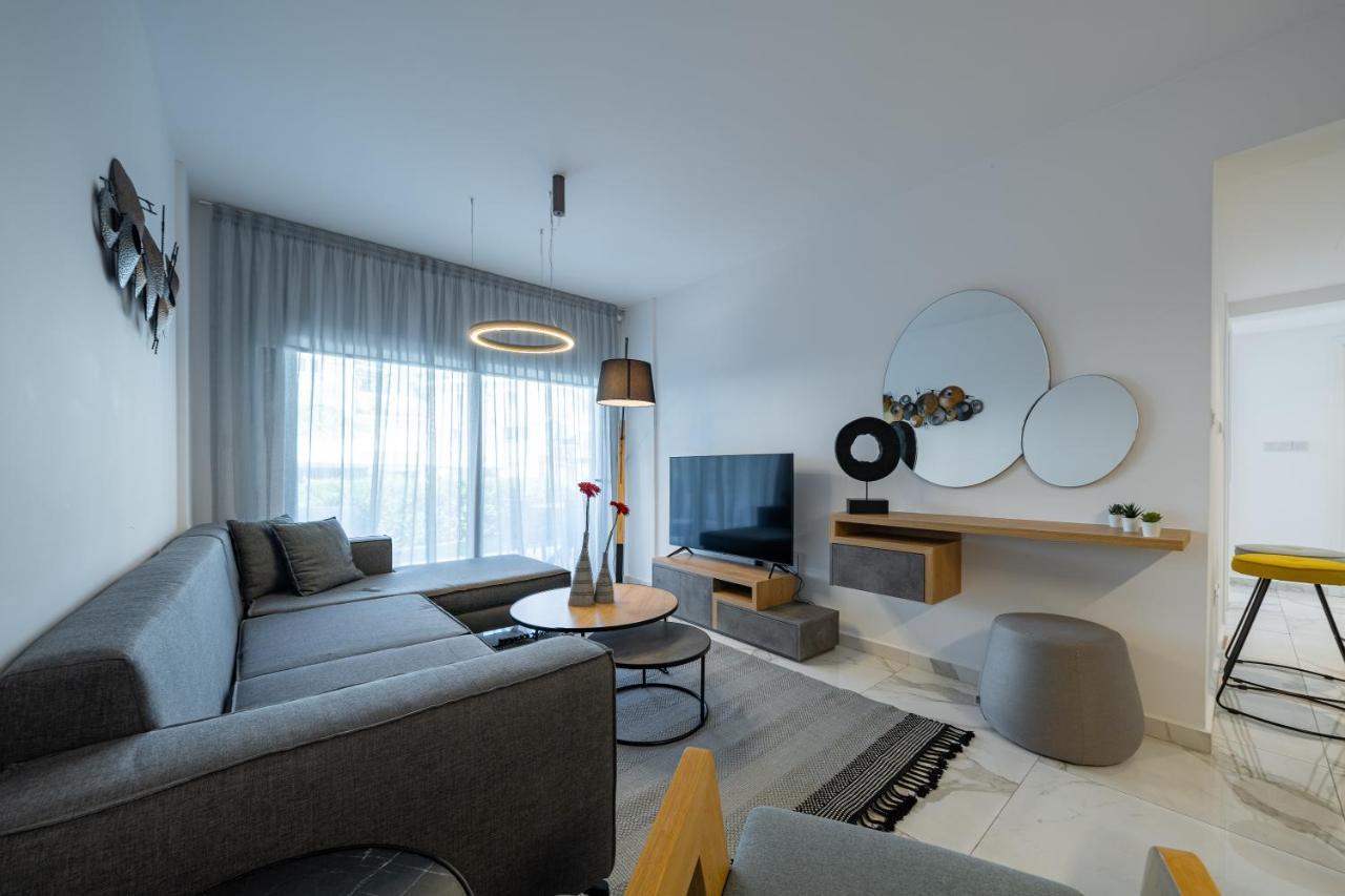 Silver Park Пафос Екстериор снимка