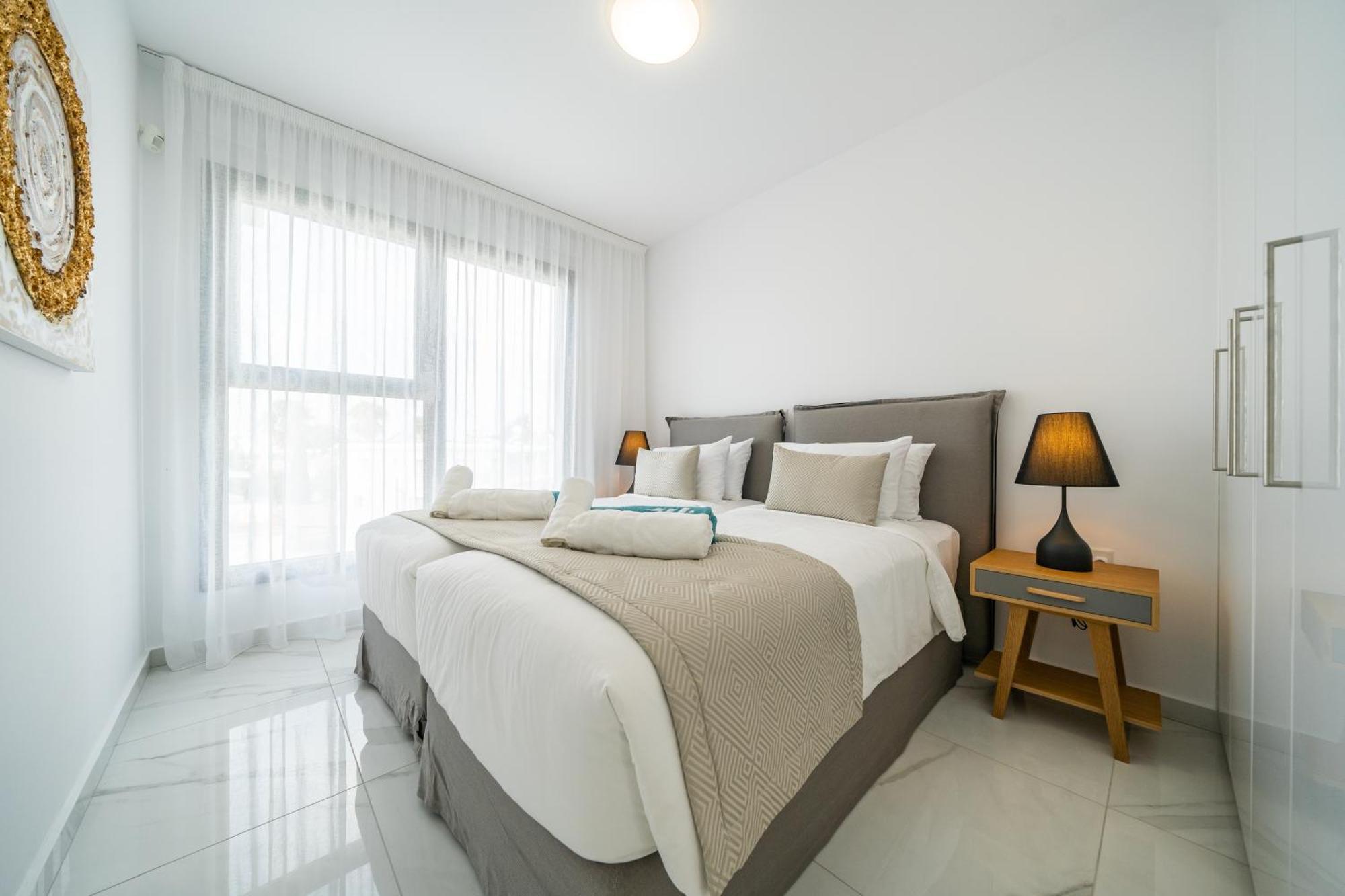 Silver Park Пафос Екстериор снимка